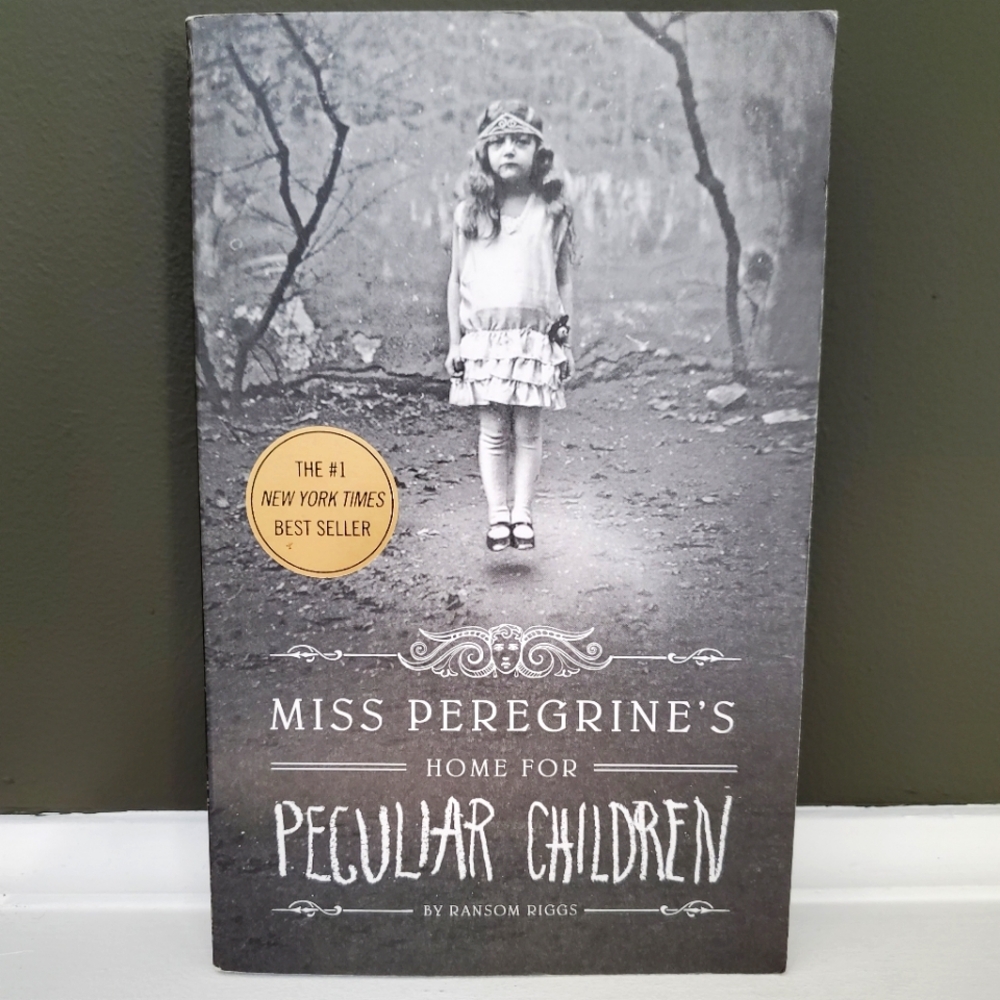 Miss Peregrine's Home for Peculiar Children by Ransom Riggs